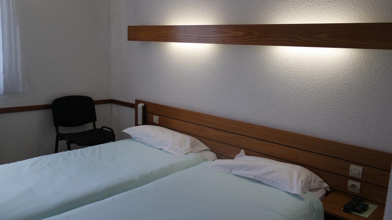 Hotel Le Tulipier Cransac Eksteriør bilde